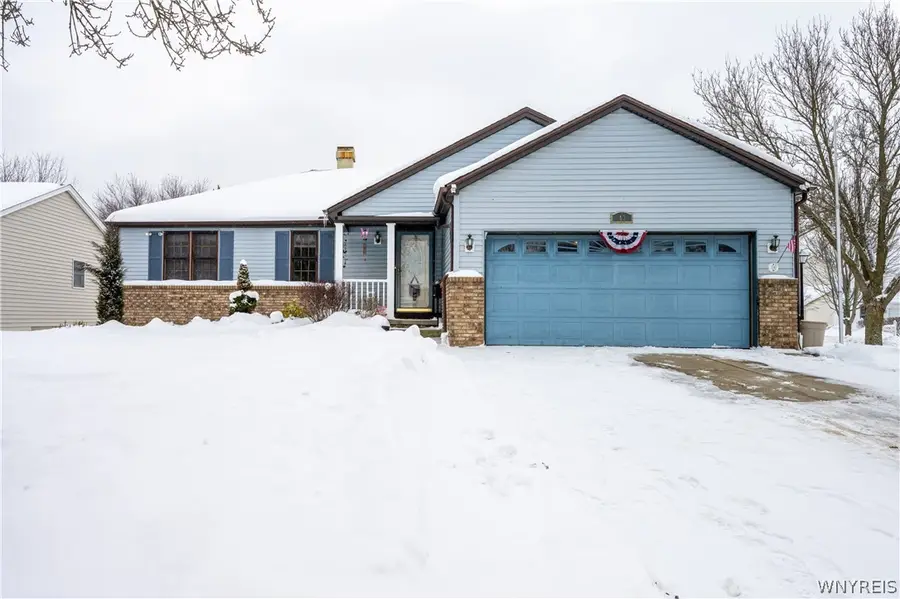 43 Larkspur Lane, Buffalo, NY 14228 - Image #2