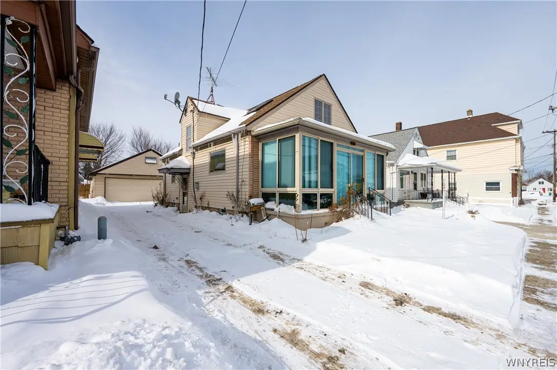358 Weimar Street, Buffalo, NY 14206 - Image #1