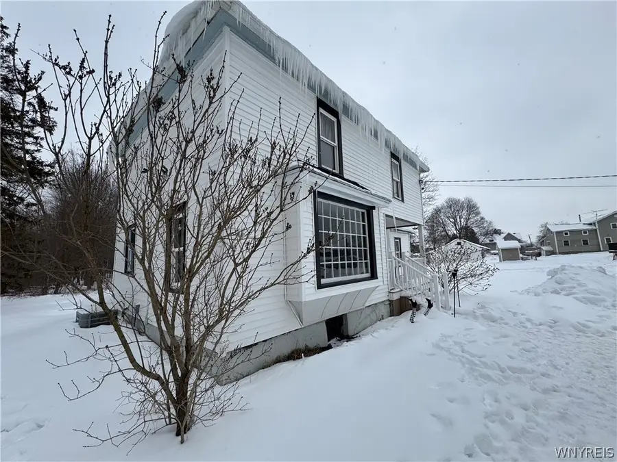 7124 Ridge Road, Lockport, NY 14094 - #3