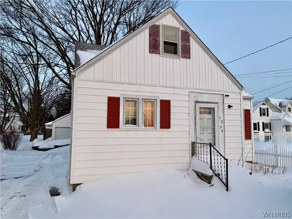 1239 N Military Road, Niagara Falls, NY 14304