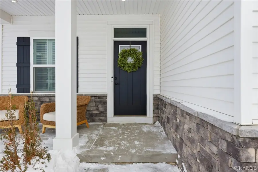 555 Limestone Court, Grand Island, NY 14072 - #3