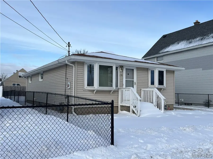 138 Cleveland Avenue, Lackawanna, NY 14218 - #2