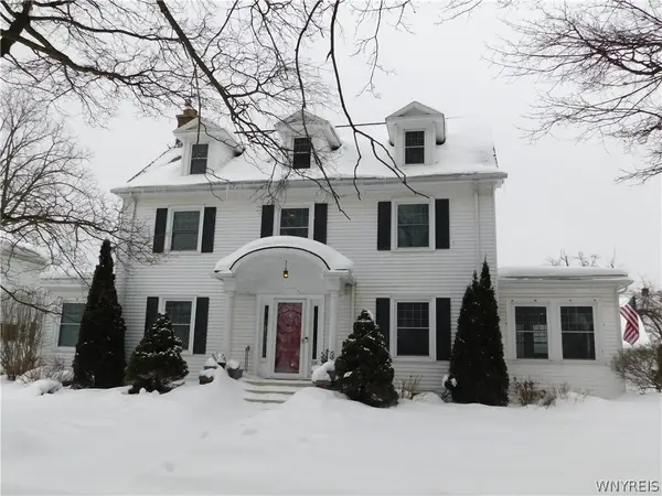 535 Willow St Street, Lockport, NY 14094