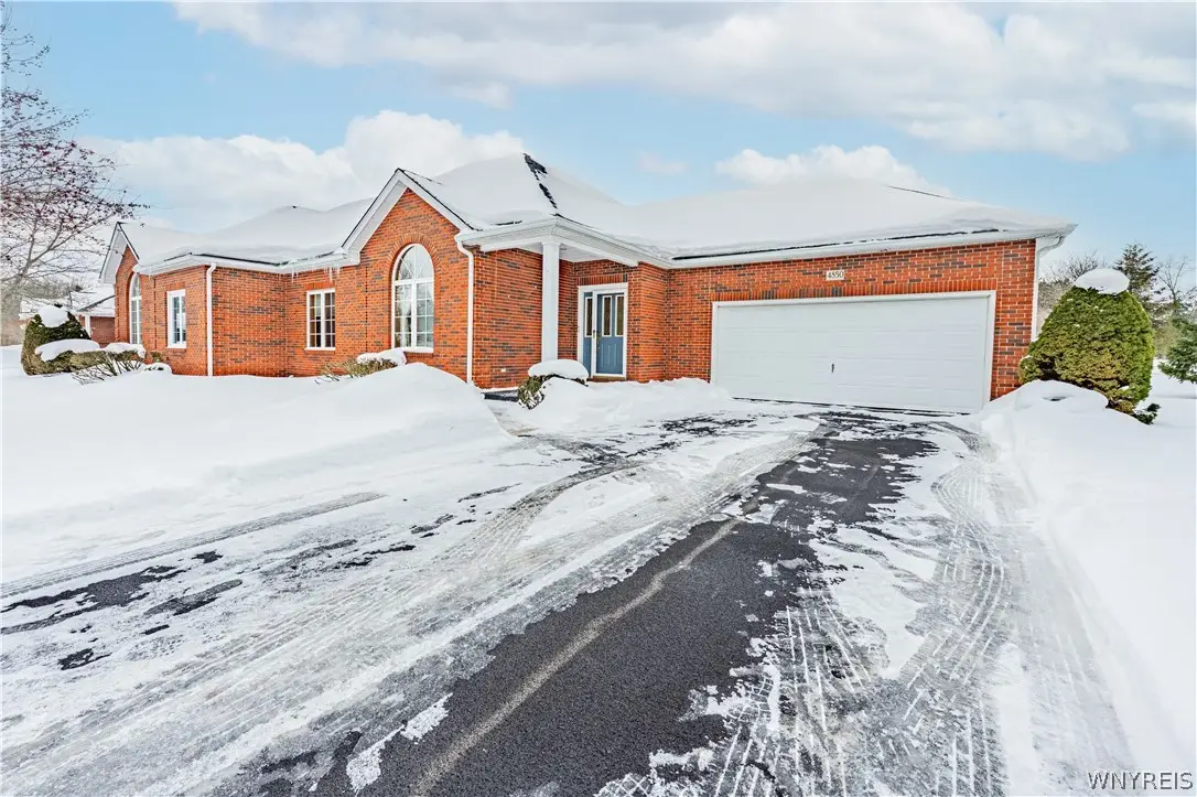 4850 Waterford Place, Lockport, NY 14094 - #1