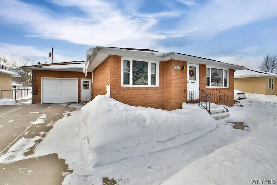 47 Armond Lane, Cheektowaga, NY 14043 - #2