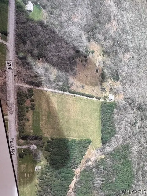 480 Falls Road, West Falls, NY 14170