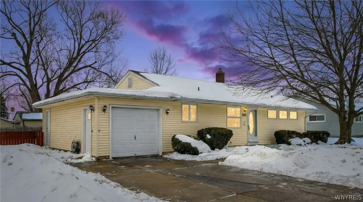 1079 98th Street, Niagara Falls, NY 14304 - #1