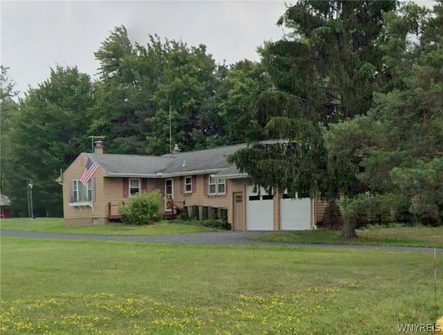 6525 Scherff Road, Orchard Park, NY 14127 - #2