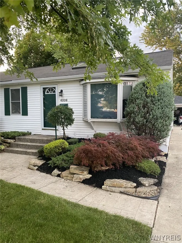 4326 E Frontier Drive, Buffalo, NY 14219 - #2