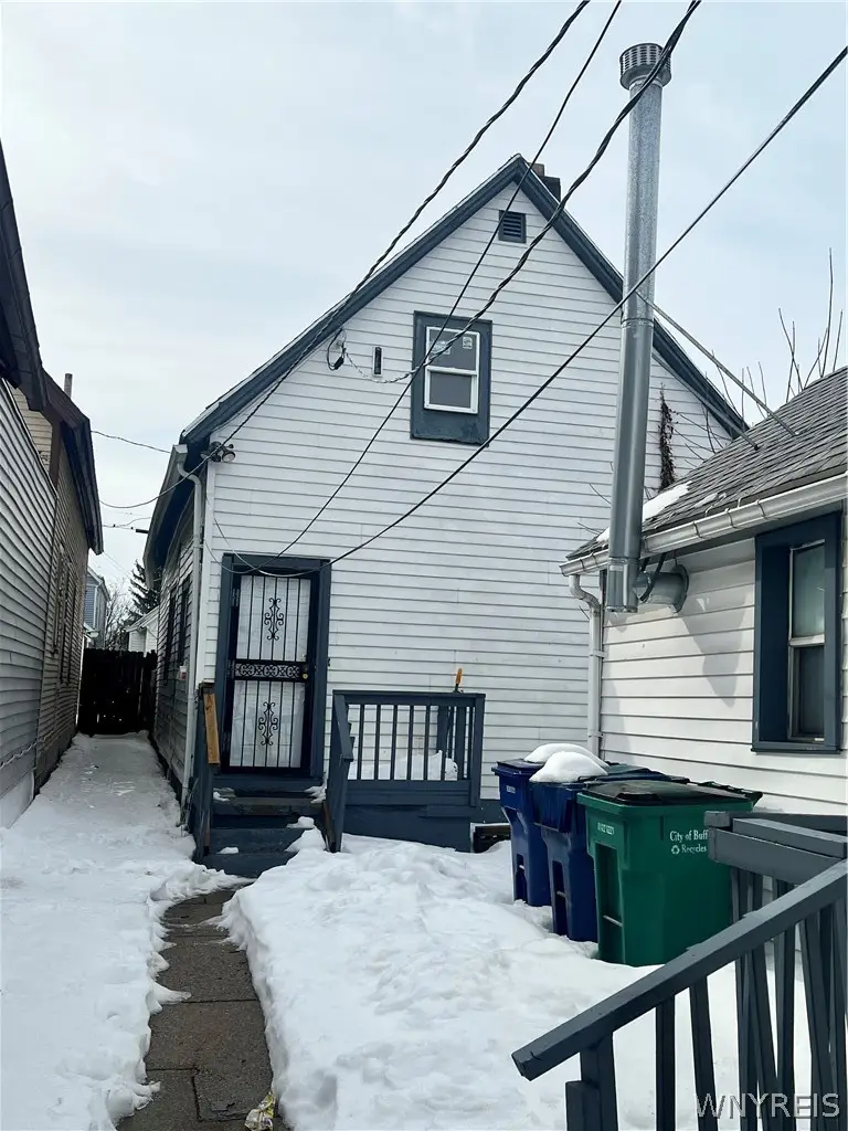 207 Oneida Street, Buffalo, NY 14206 - #3