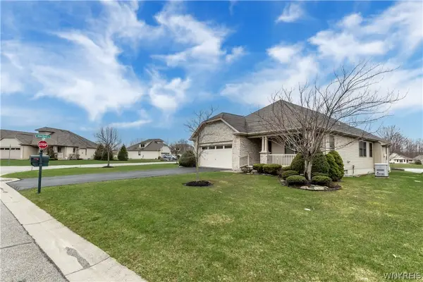 2 Lakeside Circle, Elma, NY 14059