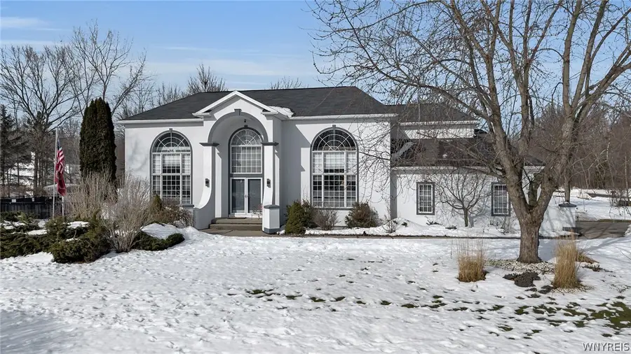 11 Hemlock Drive, Grand Island, NY 14072 - #2