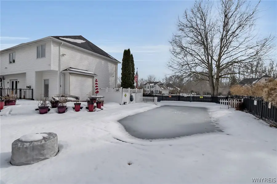 11 Hemlock Drive, Grand Island, NY 14072 - #3