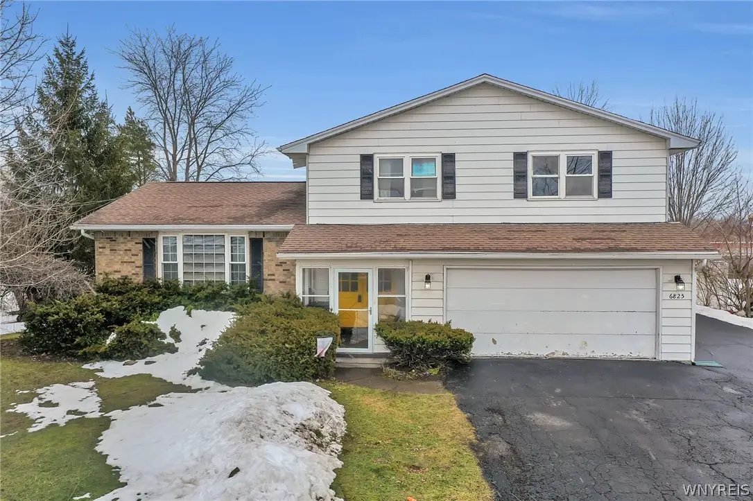 6825 Shawnee Road, North Tonawanda, NY 14120 - #1