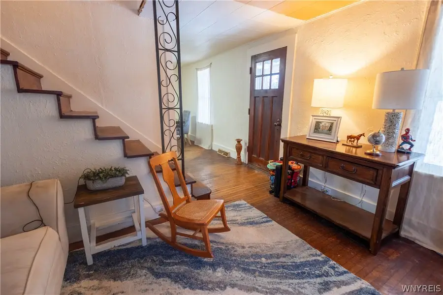 5924 Broadway Street, Lancaster, NY 14086 - #3