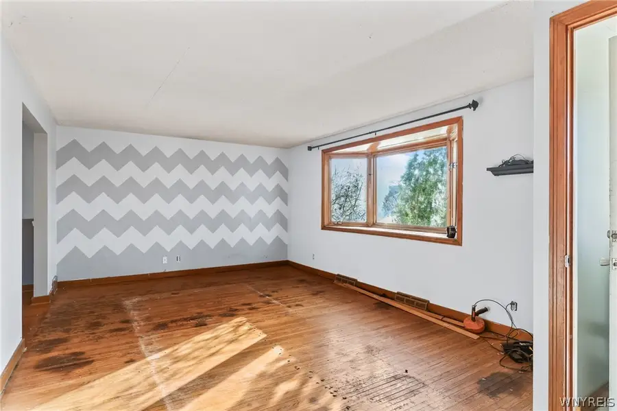 105 Patricia Drive, Tonawanda, NY 14150 - #3