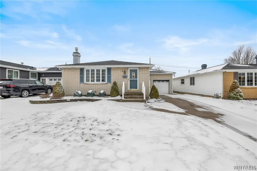 17 Oakwood Drive, Cheektowaga, NY 14227 - #3