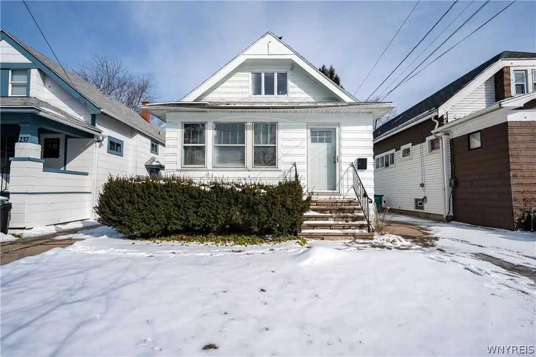 235 Comstock Avenue, Buffalo, NY 14215 - #1