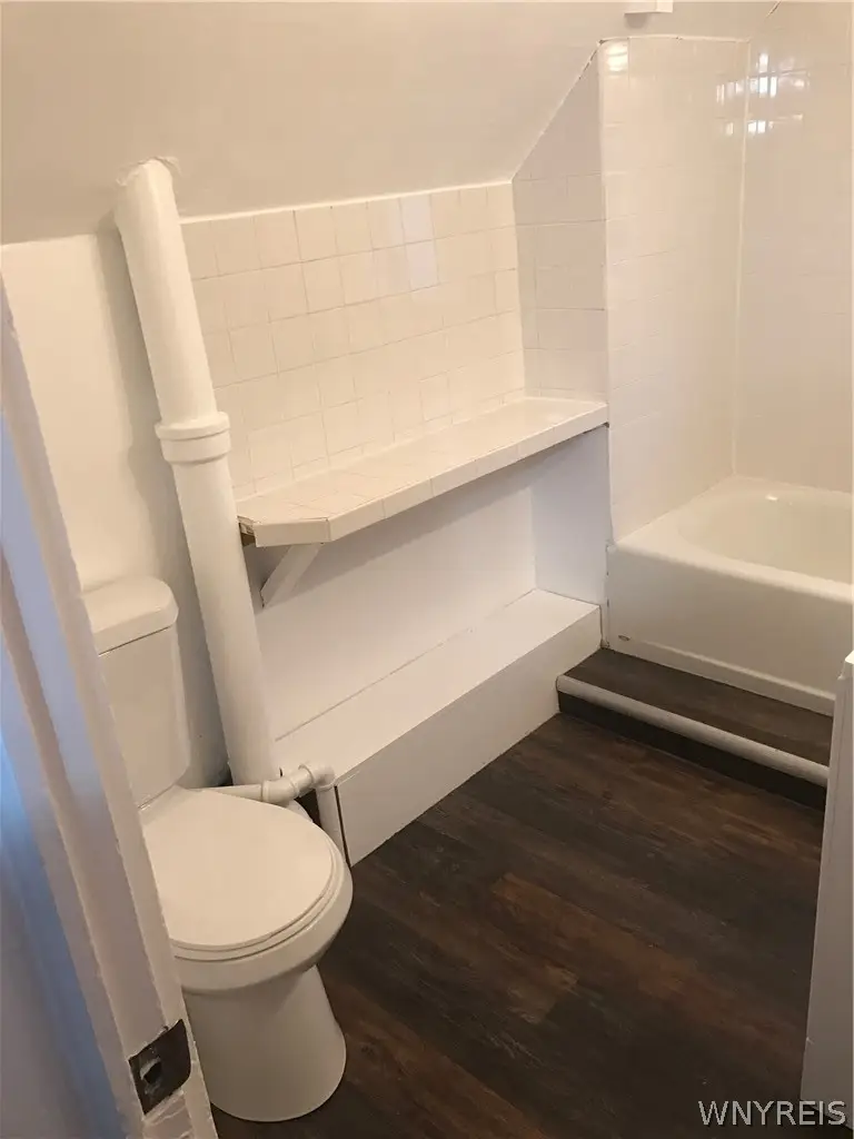 33 Keever Avenue, Buffalo, NY 14218 - #2