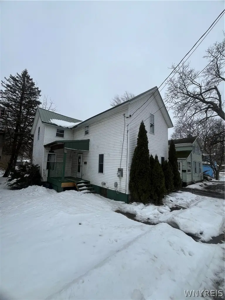 709 Gwinn Street, Medina, NY 14103 - #1