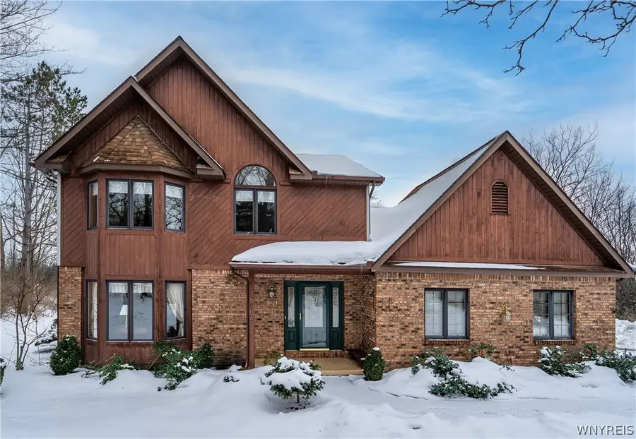 5194 S Freeman Road, Orchard Park, NY 14127 - #2