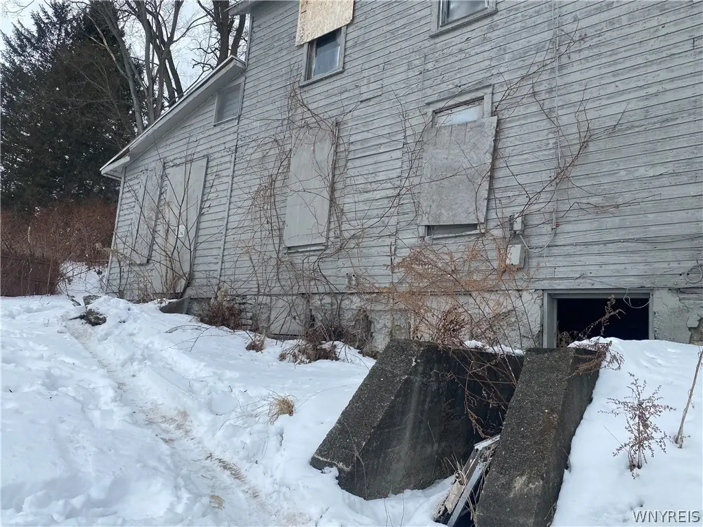 11 N Dow Street, Falconer, NY 14733 - #1