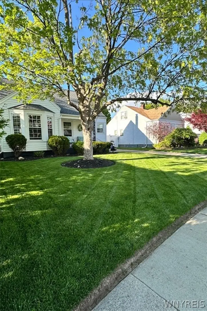 2 Campwood Court, Buffalo, NY 14215 - #2