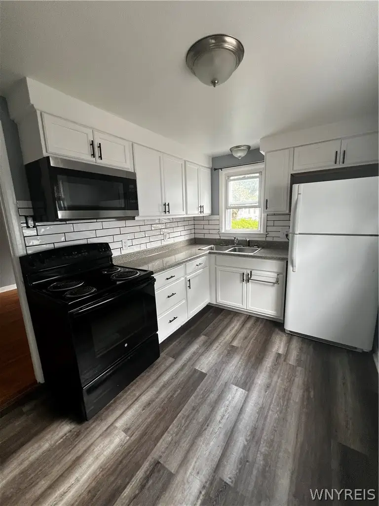 807 Highland Avenue, Buffalo, NY 14223 - #3