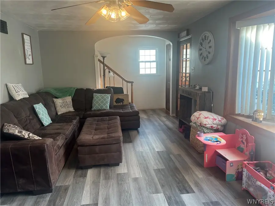 151 59th Street, Niagara Falls, NY 14304 - #2