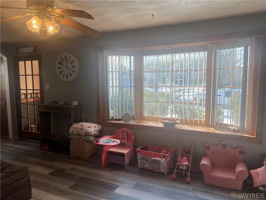 151 59th Street, Niagara Falls, NY 14304 - #3