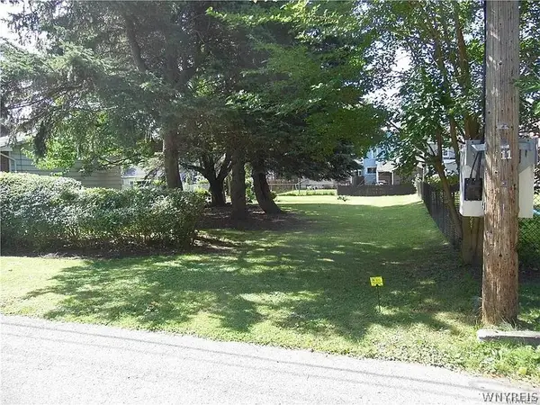 9 Evanston Place, Buffalo, NY 14220