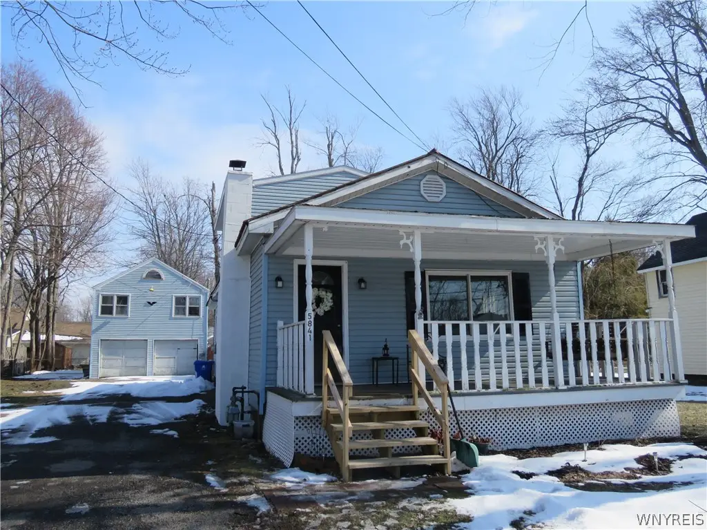 5841 Lakeview Terrace, Lake View, NY 14085 - #1