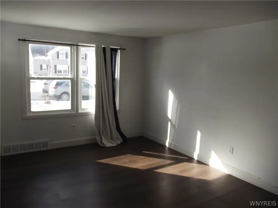 938 Highland Avenue, Tonawanda, NY 14223 - #3