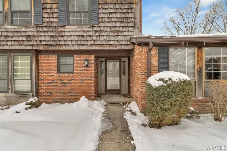 215 Wedgewood Drive, Williamsville, NY 14221 - #2