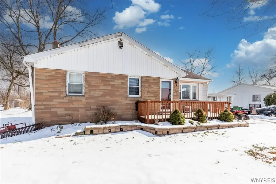 6795 Nash Road, North Tonawanda, NY 14120 - #3