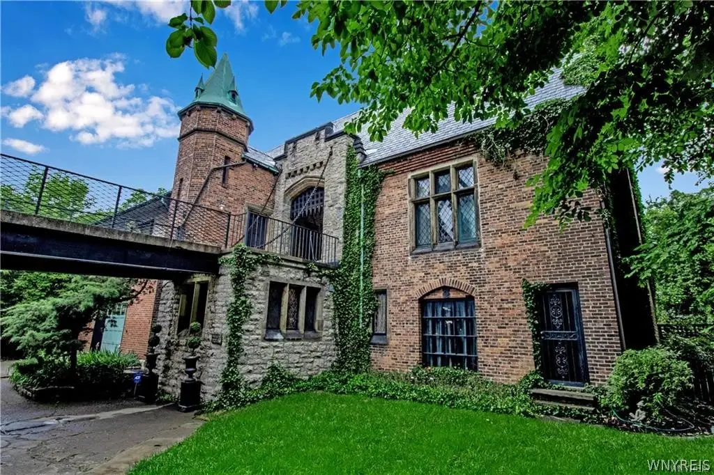 21 Mayfair Lane, Buffalo, NY 14201 - #1