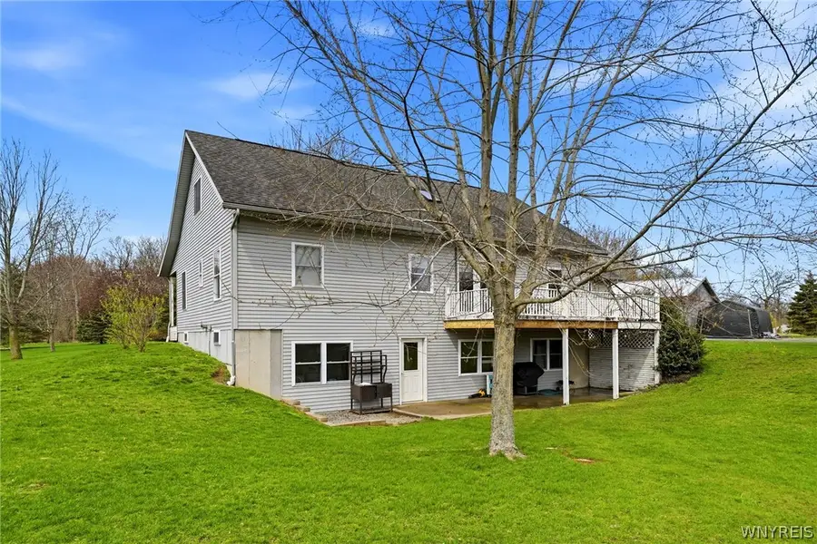 3129 Fruit Avenue, Medina, NY 14103 - #3