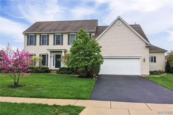 394 N Rockingham Way, Amherst, NY 14221