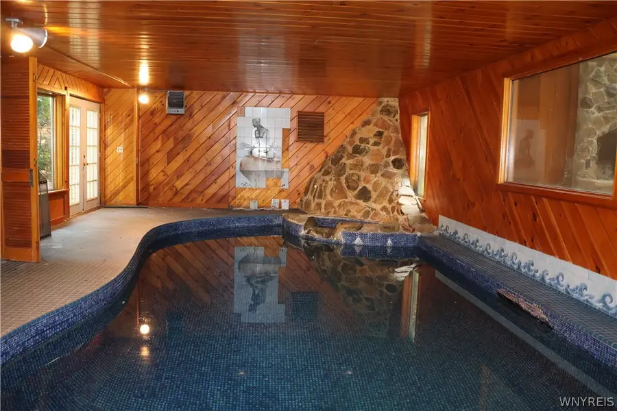 7132 Taylor Road, Hamburg, NY 14075 - #3