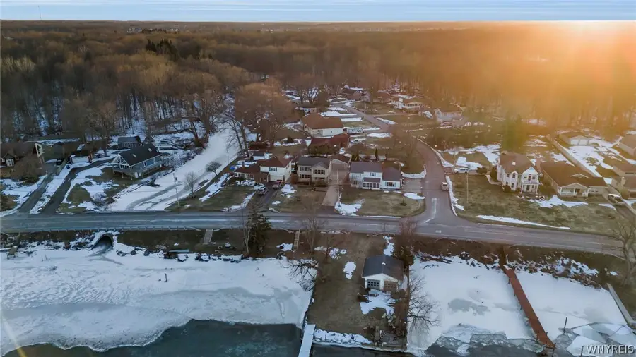 4178 E River Road, Grand Island, NY 14072 - #3