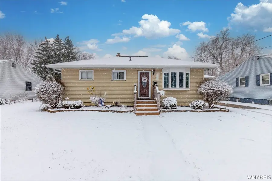 427 Walck Rd, North Tonawanda, NY 14120 - #3