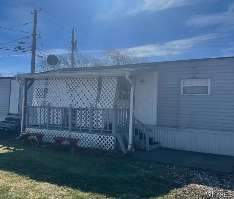 655 Roger Drive, Niagara Falls, NY 14304 - #1