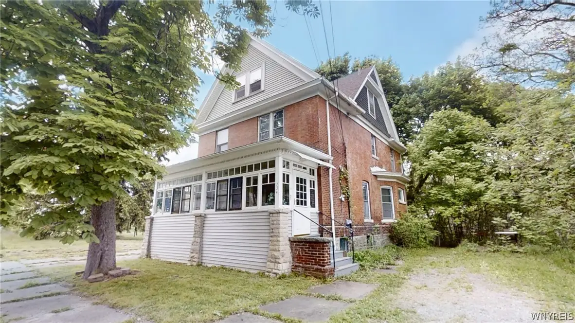 734 Willow Avenue, Niagara Falls, NY 14305 - #1