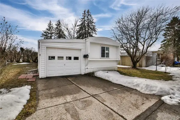 136 Quarry Hill Estates, Akron, NY 14001