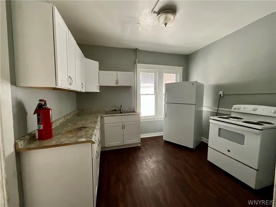 919 Ferry Avenue, Niagara Falls, NY 14301 - #2