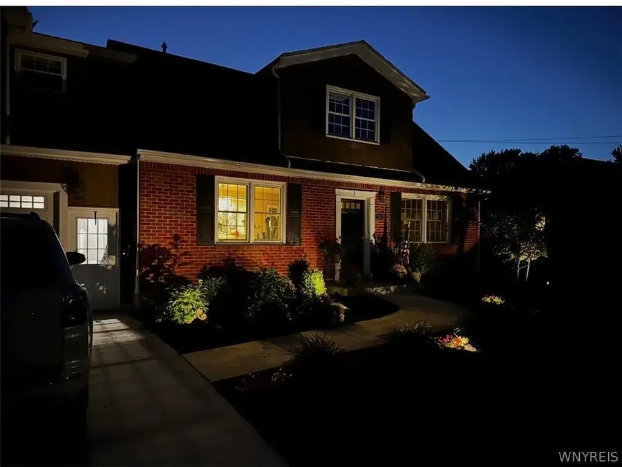 216 N Linden Street, Williamsville, NY 14221 - #3