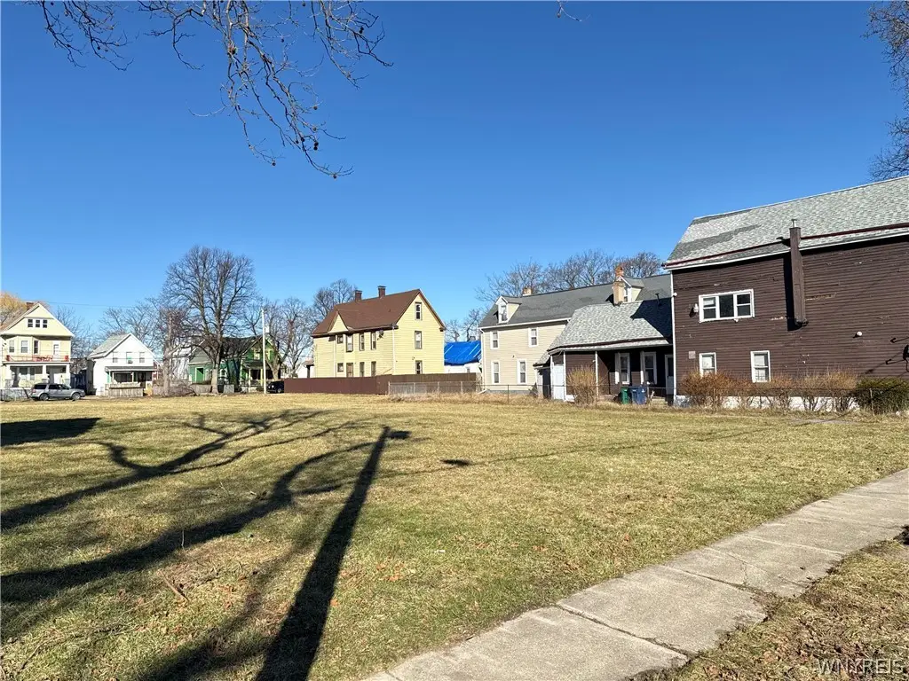 322 Adams Street, Buffalo, NY 14212 - #1