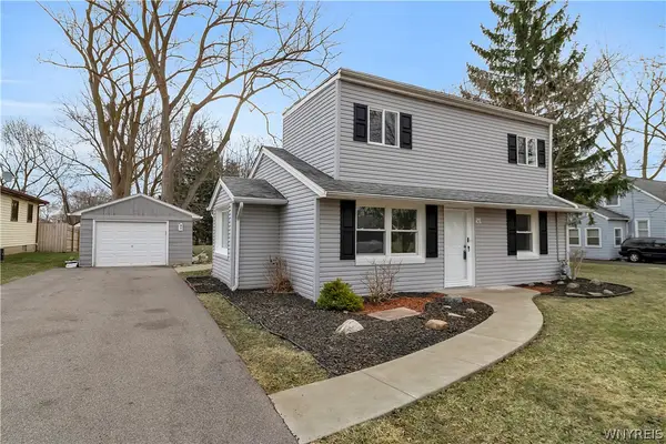 363 Country Parkway, Williamsville, NY 14221