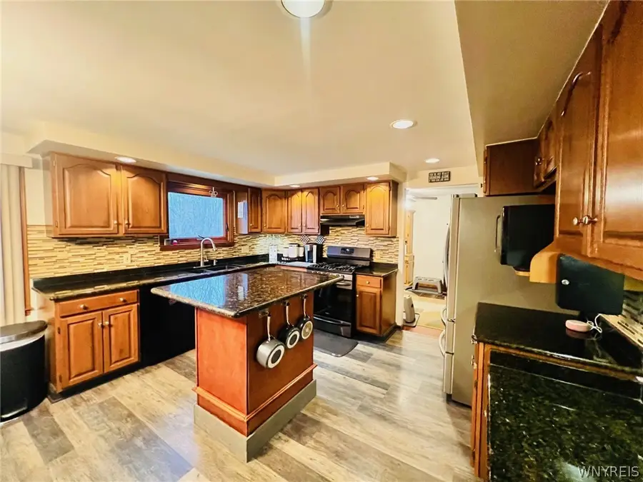 7370 Delamater Road, Derby, NY 14047 - #3