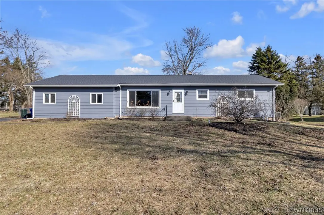 5769 Griffin Street, Sanborn, NY 14132 - #1